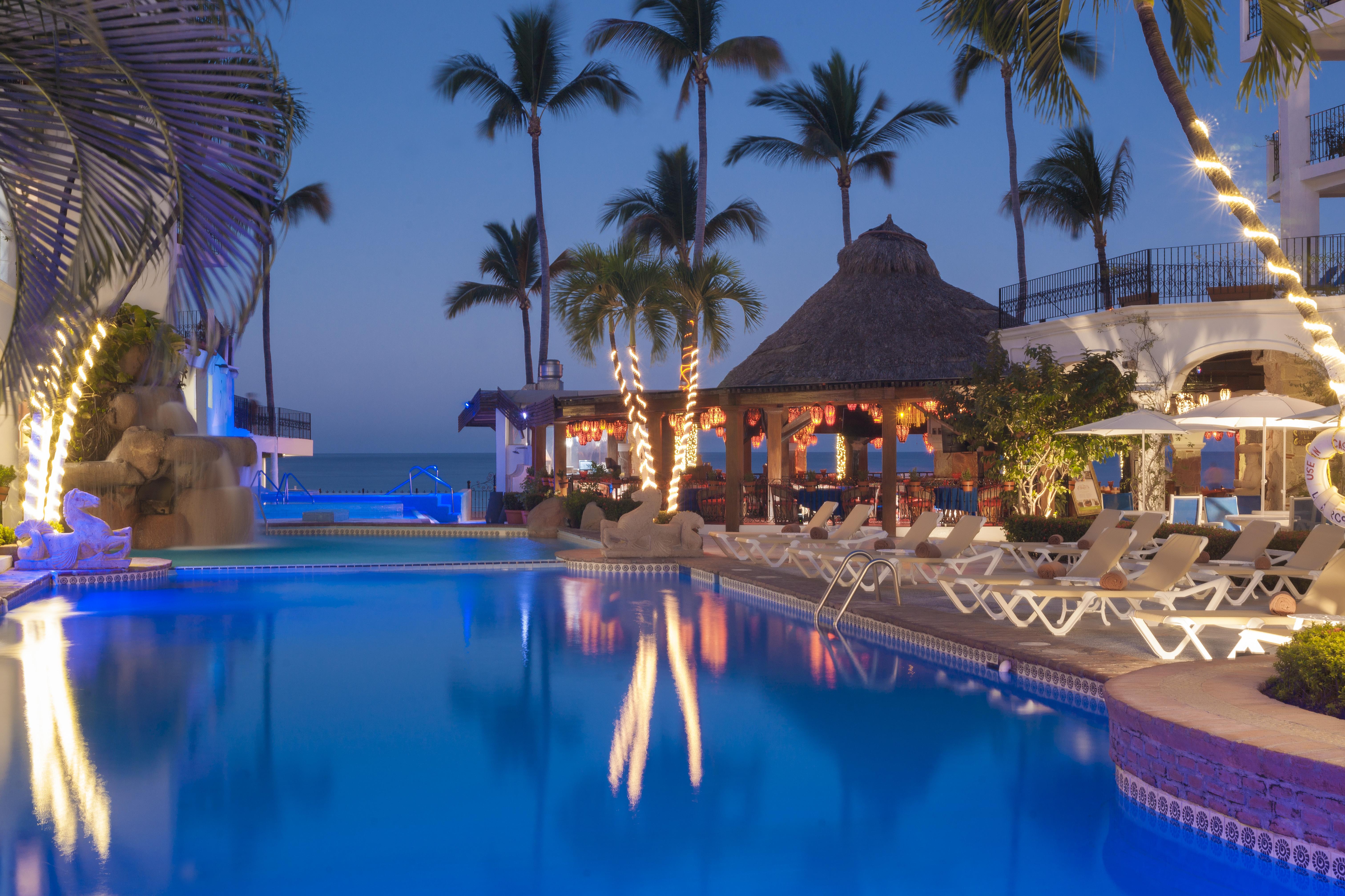 Playa Los Arcos Hotel Beach Resort & Spa Пуерто-Вальярта Екстер'єр фото